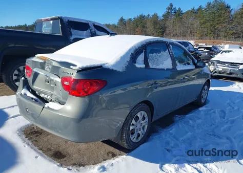 2010 Hyundai Elantra Gls z USA, uszkodzony, nr VIN KMHDU4AD4AU906480